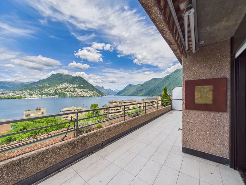 Panoramawohnung mit traumhaftem Blick auf den Golf von Lugano (23)
