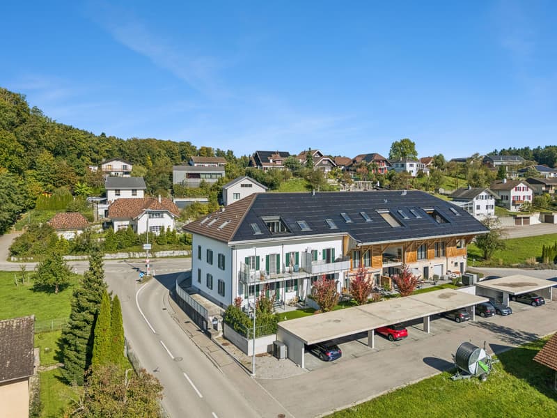 Exklusive 5.5-Zimmer-Dach-Maisonette mit Charme (2)