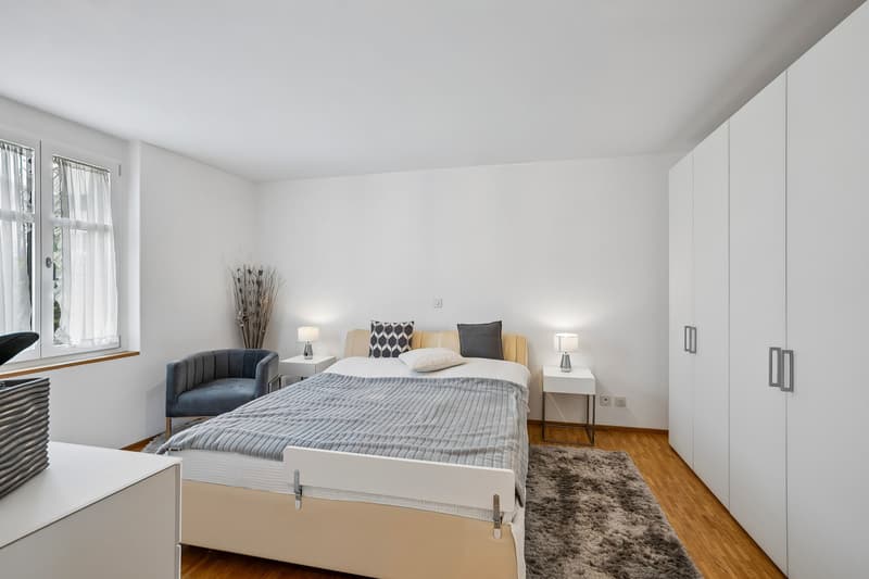Gartenwohnung mit Einfamilienhausgefühl 260 m² Privatgarten (7)