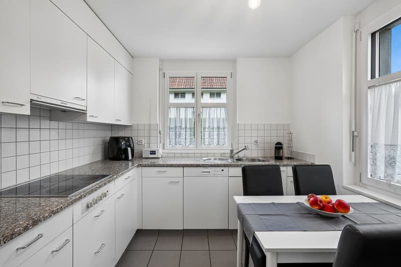 Gartenwohnung mit Einfamilienhausgefühl 260 m² Privatgarten (5)