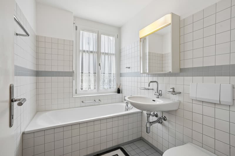 Gartenwohnung mit Einfamilienhausgefühl - 260 m² Privatgarten (10)