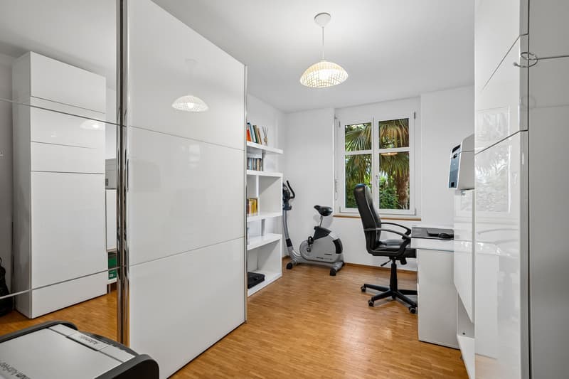 Gartenwohnung mit Einfamilienhausgefühl - 260 m² Privatgarten (9)