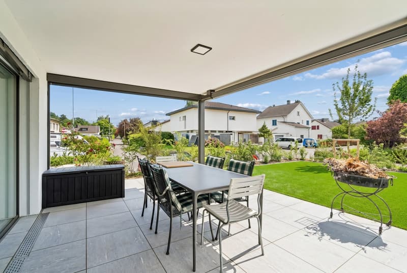 Wohnen wie im Einfamilienhaus - 4.5 Zimmer mit riesigem Privatgarten (12)
