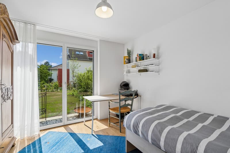 Wohnen wie im Einfamilienhaus - 4.5 Zimmer mit riesigem Privatgarten (9)