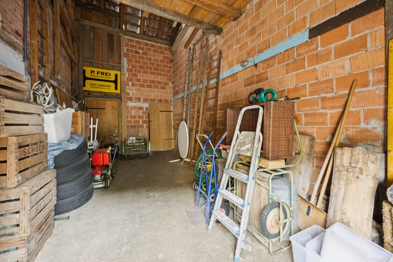 Grosszügiges 7-Zimmer-Haus in Leibstadt mit grosser Dachterrasse und viel Potenzial (13)