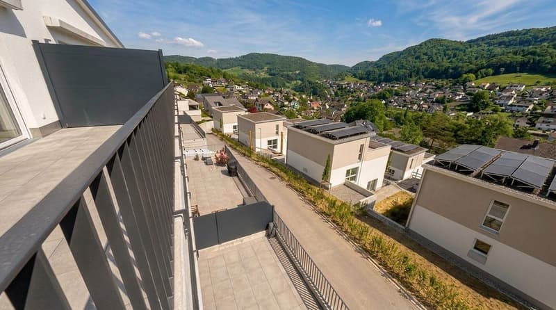 Exklusive 4.5-Zimmer-Wohnung in sonniger Hanglage von Grellingen (5)