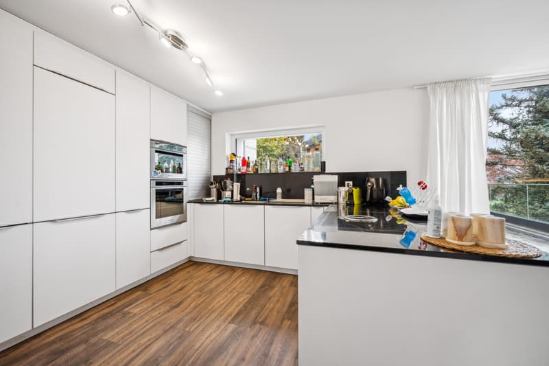Exklusives Wohnen mit Aussicht: Einfamilienhaus mit Einliegerwohnung (4)