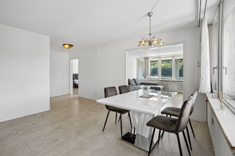 Wohnen über den Dächern von Baden - Exklusive 2.5-Zimmer-Wohnung mit Weitblick (5)
