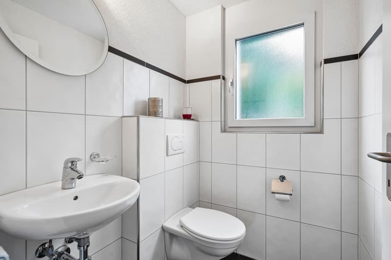 Einziehen und wohlfühlen - gepflegtes 5.5 Zimmer Einfamilienhaus (7)