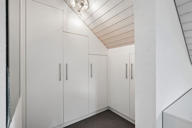 Einziehen und wohlfühlen - gepflegtes 5.5 Zimmer Einfamilienhaus (5)