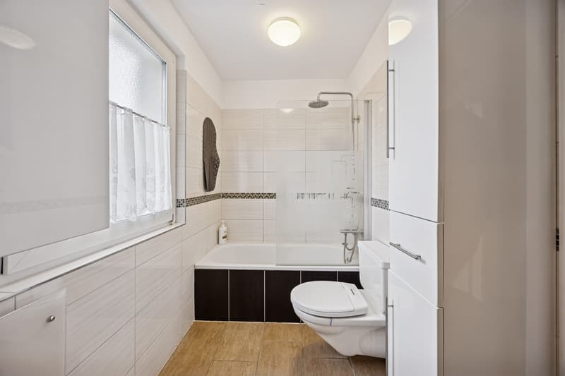 Renoviertes 5.5-Zimmer-Reihenhaus mit 166 m² Gesamtfläche & grosser Terrasse (5)