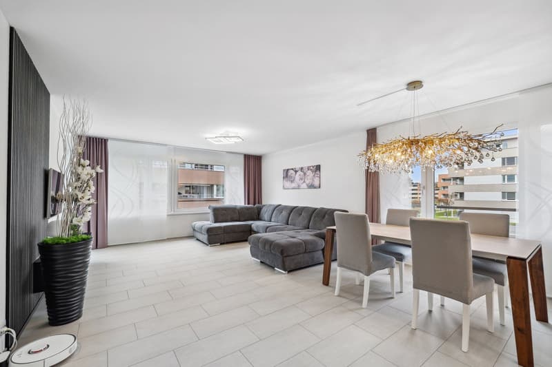 5.5-Zimmer-Wohnung in Oberentfelden - modern mit grossem Balkon (2)