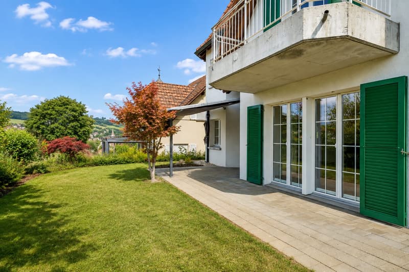 Exklusive Landhausvilla mit Türmli an sonniger Südwesthanglage, nur 30 Minuten bis Zürich HB (3)
