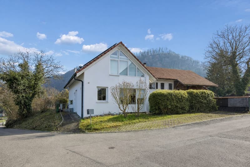 Ihr neues Zuhause: ruhig gelegen, grosszügig und voller Möglichkeiten! (3)