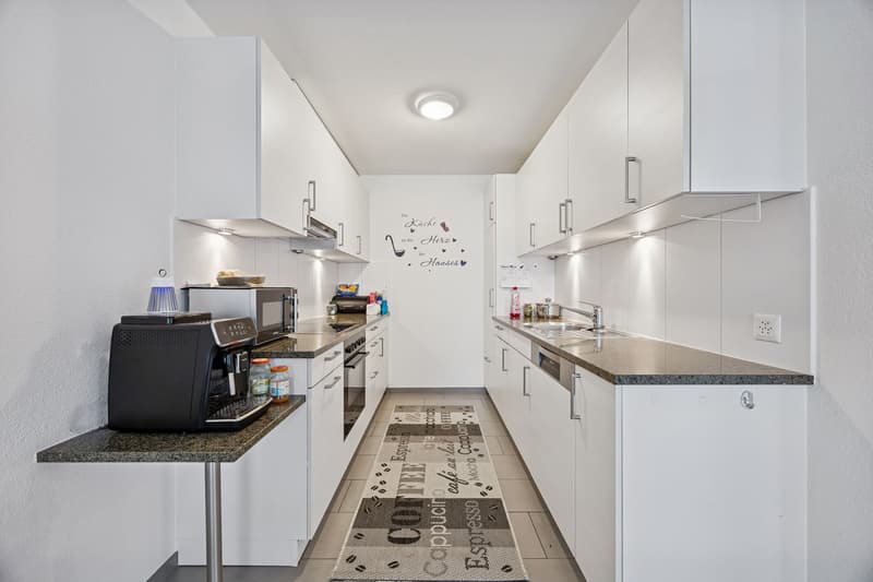 Attraktive 3-Zimmer-Eigentumswohnung mit 28.6 m² Terrasse und Lift (5)