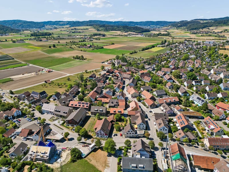 Zentral, ruhig und lichtdurchflutet - Ihr neues Zuhause im Herzen von Hettlingen (2)
