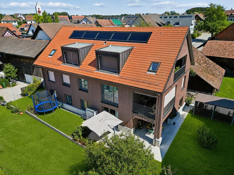 Zentral, ruhig und lichtdurchflutet - Ihr neues Zuhause im Herzen von Hettlingen (1)