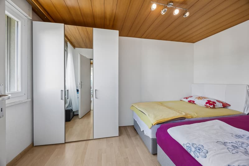 Attraktive 4.5-Zimmer-Wohnung im obersten Geschoss mit Lift und neuer Küche (12)