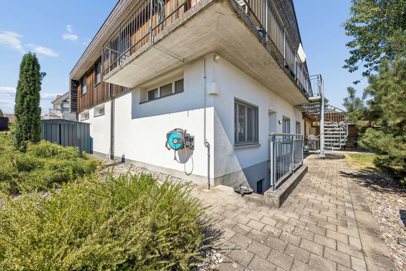 Grosszügiges Einfamilienhaus mit aussergewöhnlichem Potenzial und wunderschönem Garten (6)