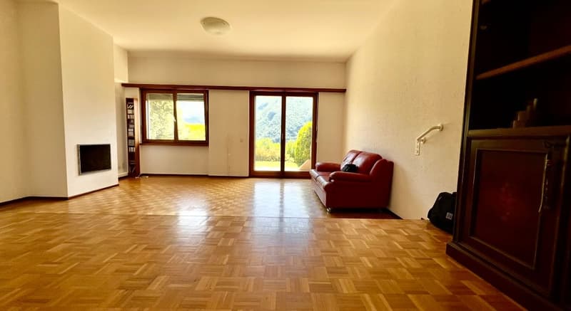 Villetta a schiera vista lago con giardino privato (22)