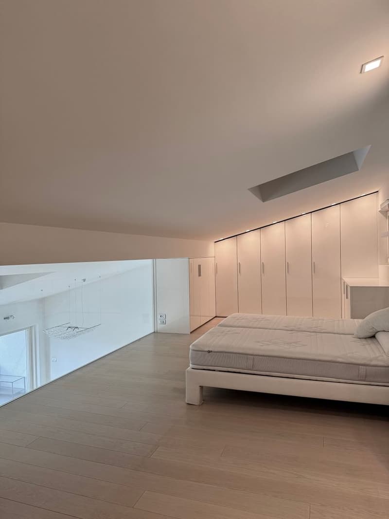 Appartamento ammobiliato di 2,5 locali con giardino e balcone a Morcote (8)