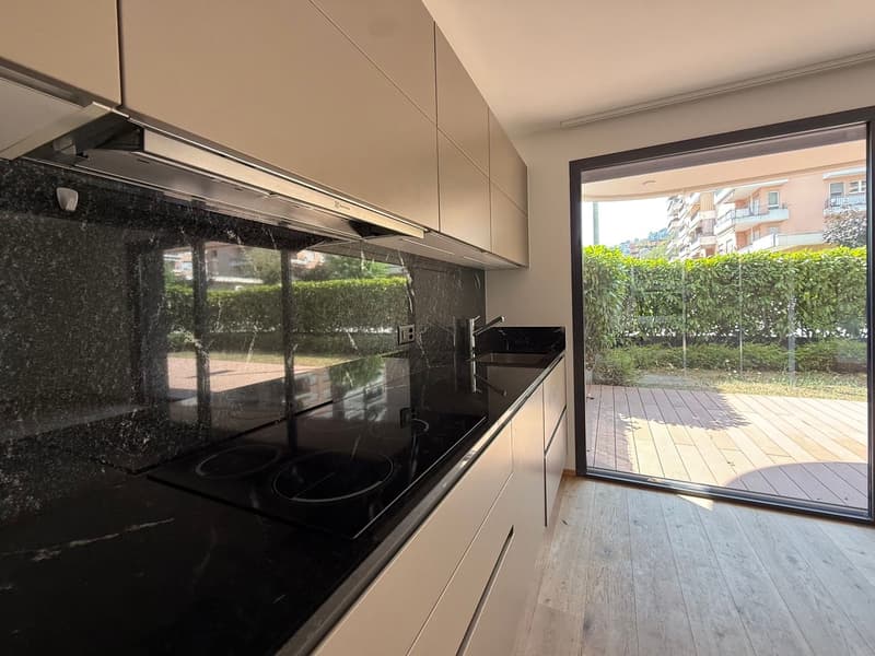 Appartamento di lusso di 4,5 locali con giardino (1)
