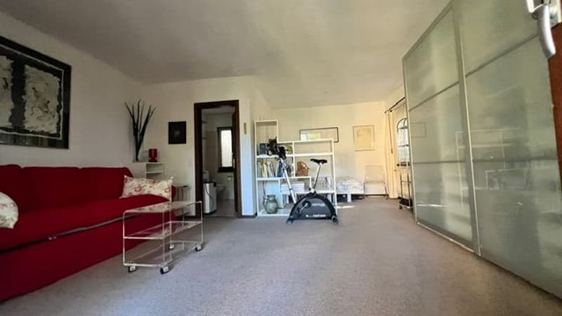 Appartamento con terrazza panoramica piscina e splendida vista lago (14)