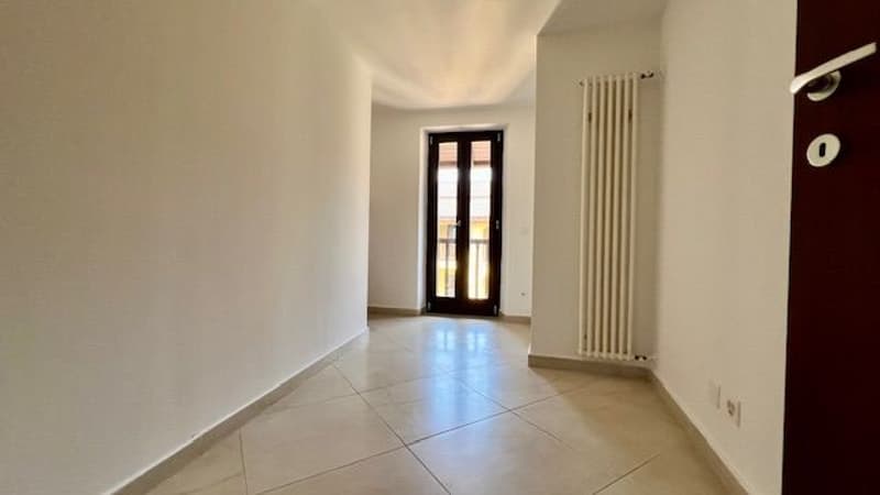Collina d'Oro casa di Nucleo ristrutturata in corte (6)