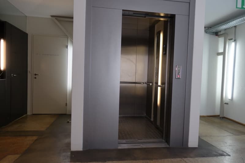 Gewerbe- und Retailfläche im historischen Altbau – Aathalstrasse 84, Uster (14)