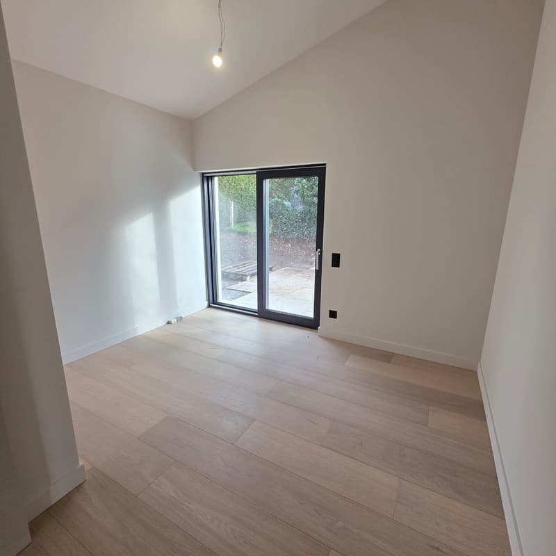 Magnifique villa de 7.5 pièces à St-Légier-La Chiésaz (16)