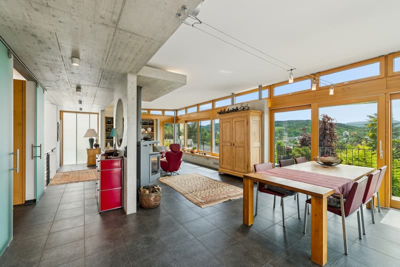 Einzigartiges Einfamilienhaus mit grossartigem Ausblick (2)