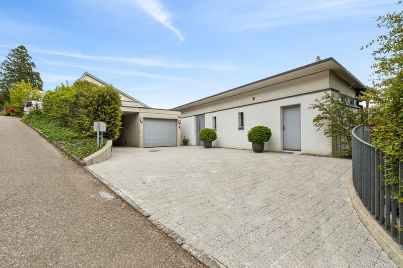 Einzigartiges Einfamilienhaus mit grossartigem Ausblick (1)