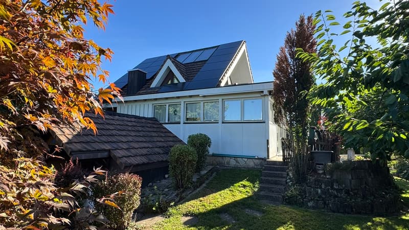 Charmantes Einfamilienhaus mit Garten an sonniger Wohn-/Aussichtslage (1)