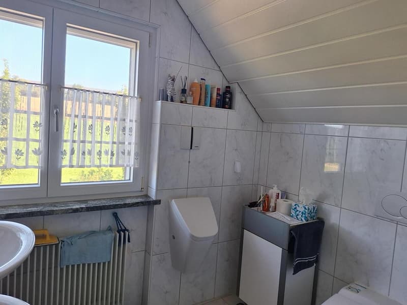 Charmantes Einfamilienhaus mit Garten an sonniger Wohn-/Aussichtslage (12)