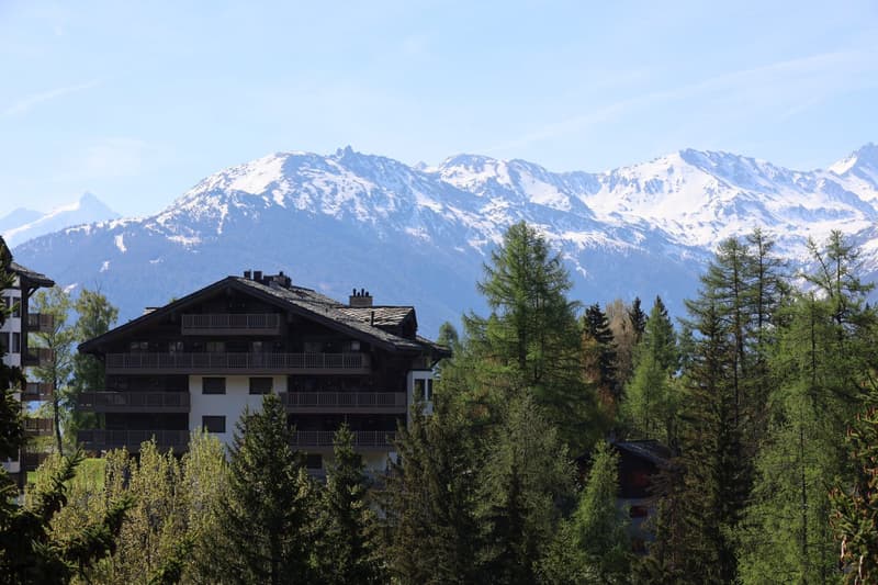 Charmant appartement 2,5 pièces avec vue imprenable à Crans (11)