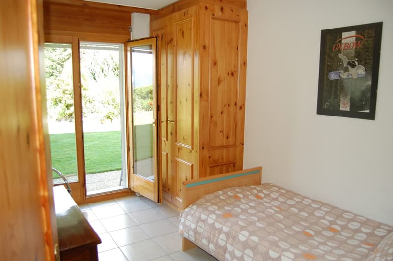 Chalet de caractère 6.5 pièces à Crans – Vue imprenable et cadre alpin exceptionnel (12)