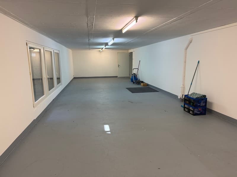 Gewerberaum im Untergeschoss zu vermieten – Wetzikon (1)