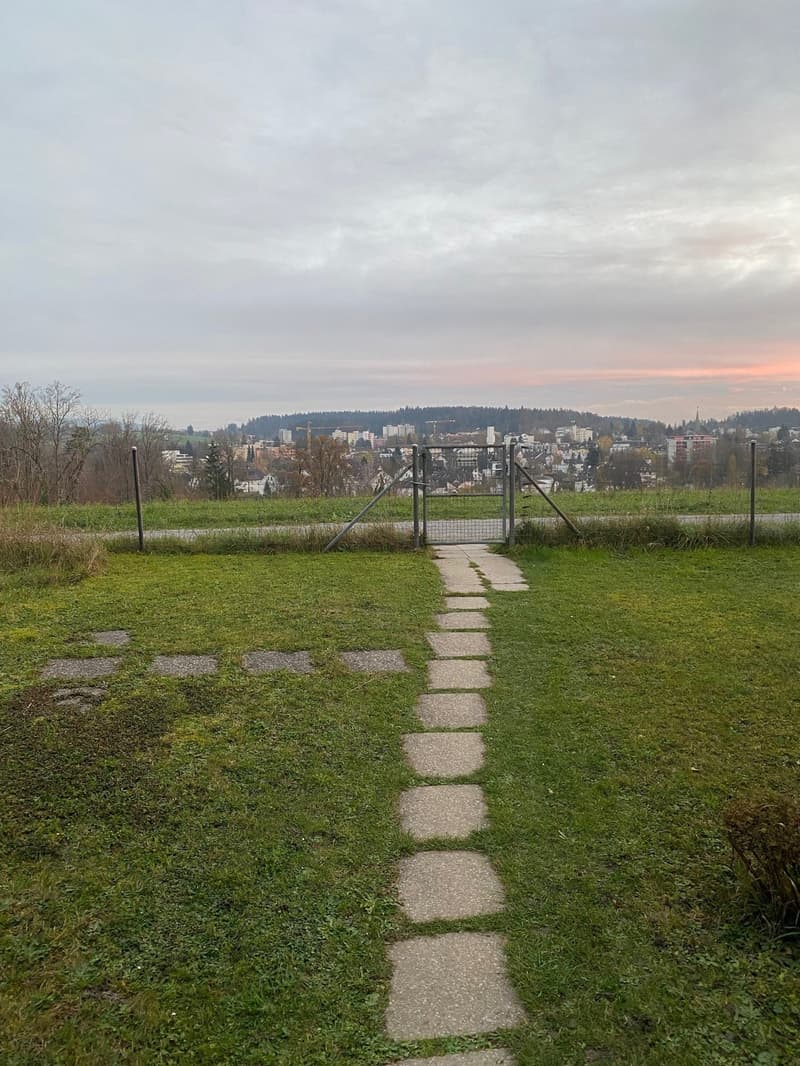 Sonnige Gartenwohnung mit Alpenblick an Toplage (15)