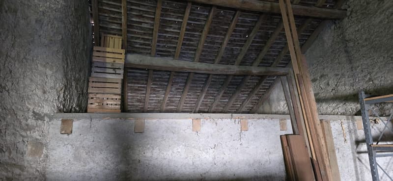 Exclusivité ? Bien à rénover avec fort potentiel à Givrins (12)