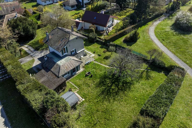En exclusivité - Charmante propriété familiale avec dépendance, dans un écrin de verdure à Mies (1)