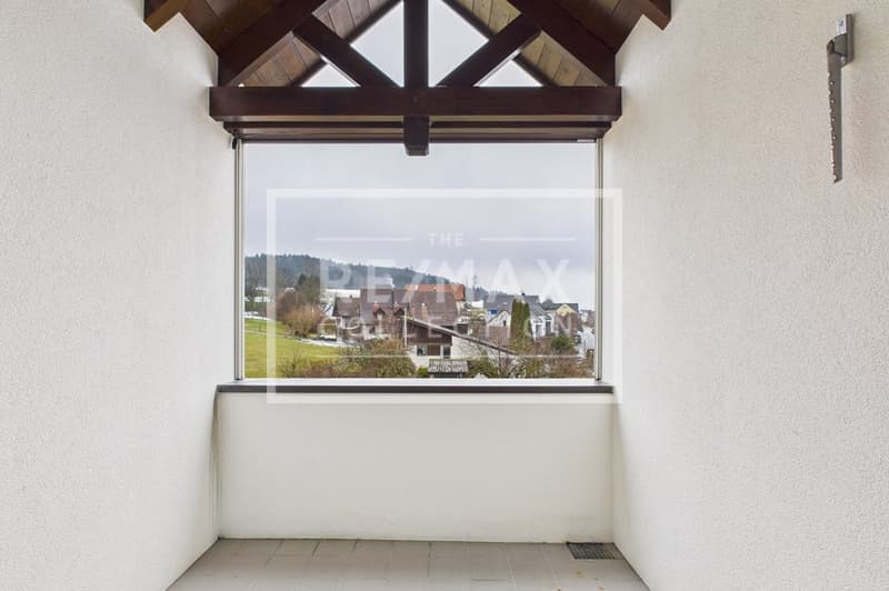 Sonnige Dachwohnung in Bonstetten mit Traum-Aussicht, nahe Zürich (12)