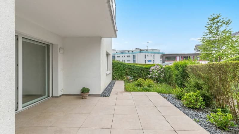 Bequeme 4.5-Zimmer-Gartenwohnung mit zwei Aussenbereichen (12)