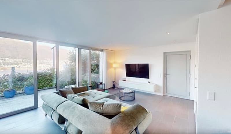 Elegantes Wohnhaus mit Seesicht und Terrasse (8)