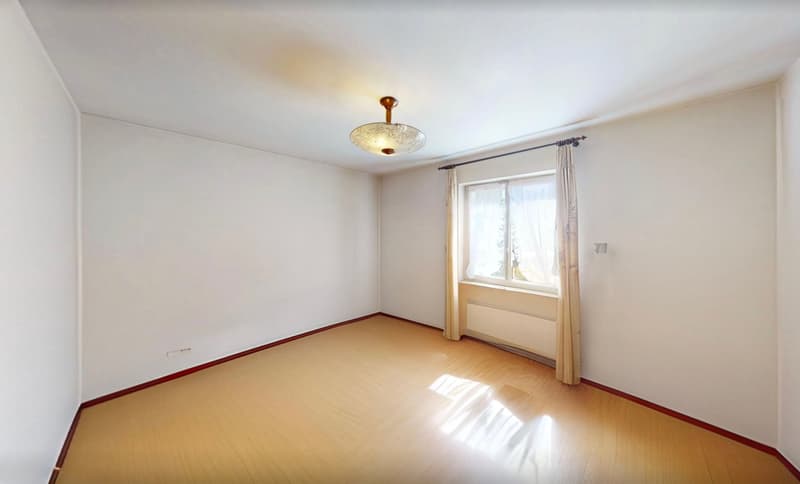 Zentrales Mehrfamilienhaus in Minusio mit Seesicht und Ausbaupotenzial (7)