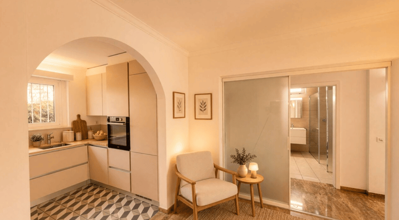 Elegante Ferienwohnung im Herzen von Ascona (3)