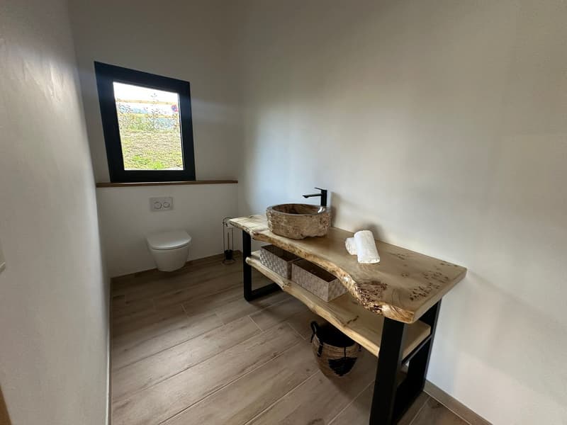 Exklusives Neubau-Chalet mit atemberaubendem Ausblick in Crans-Montana (12)