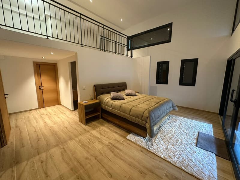 Exklusives Neubau-Chalet mit atemberaubendem Ausblick in Crans-Montana (4)