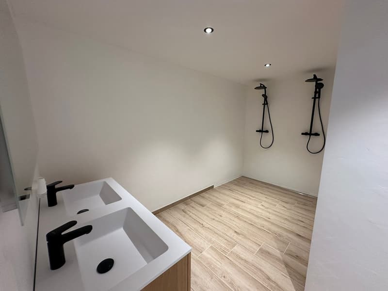 Exklusives Neubau-Chalet mit atemberaubendem Ausblick in Crans-Montana (32)