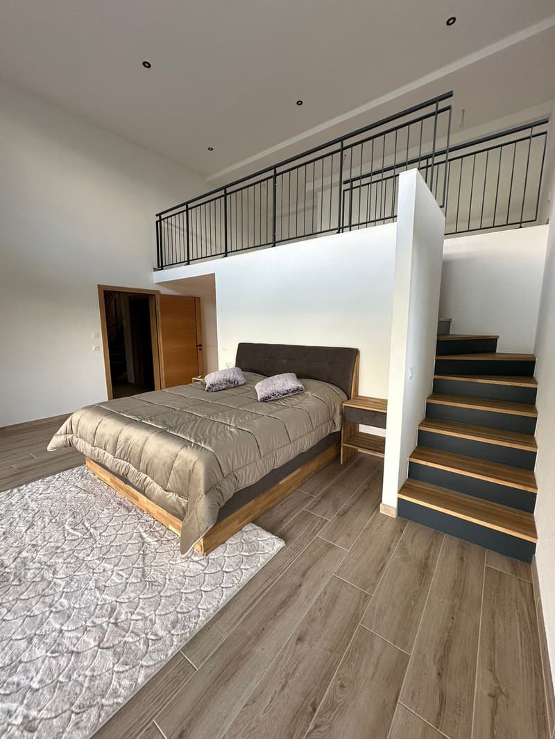 Exklusives Neubau-Chalet mit atemberaubendem Ausblick in Crans-Montana (9)