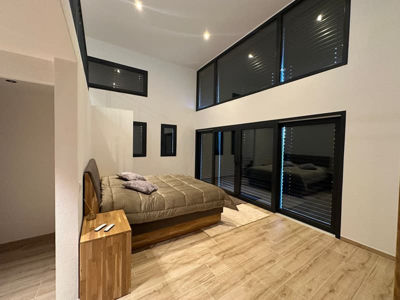 Exklusives Neubau-Chalet mit atemberaubendem Ausblick in Crans-Montana (29)